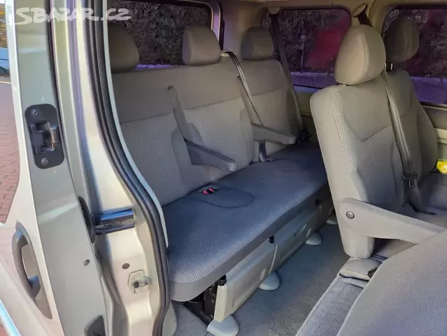 Vivaro 2.5 CDTI 107kW Cosmo 8.míst,Tažné,Klima,Navigace - 16