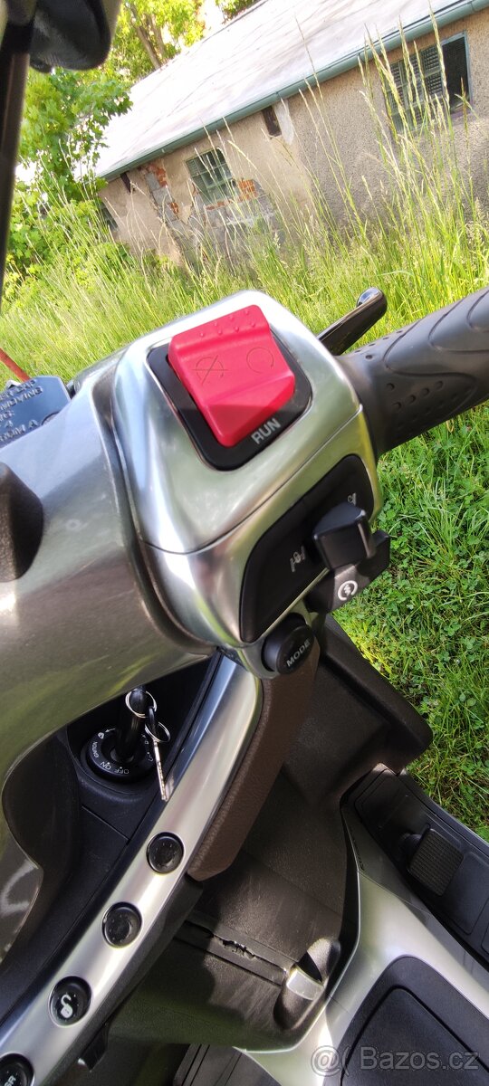 Piaggio MP3 500i.e LT ABS CZ TP - 16