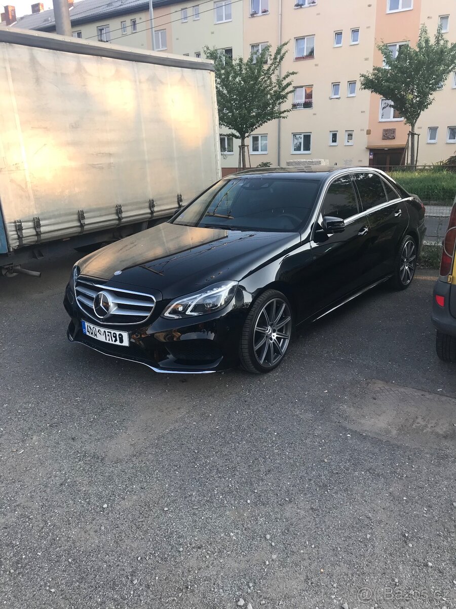 Mercedes benz E250 - 16
