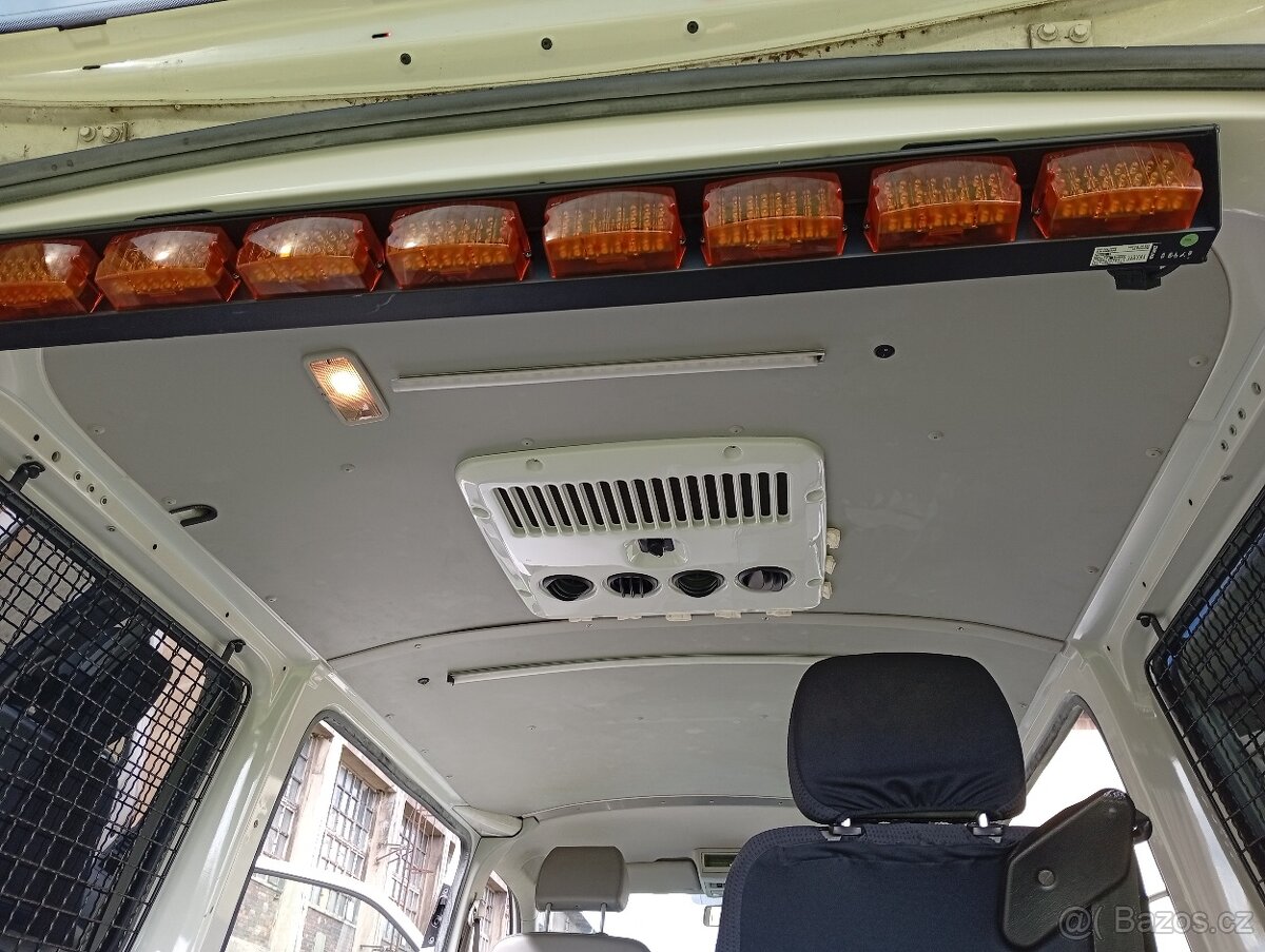 Volkswagen Transporter, 2.0 TDi (103 kw) - montážní vůz - 16