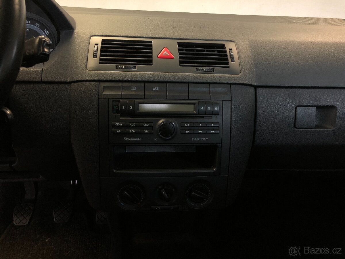 ŠKODA FABIA COMBI 1.4 16V SPORT - 16