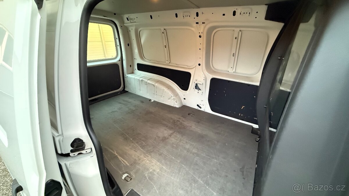 Volkswagen Caddy Maxi 1.0 TSI 75tkm - 16