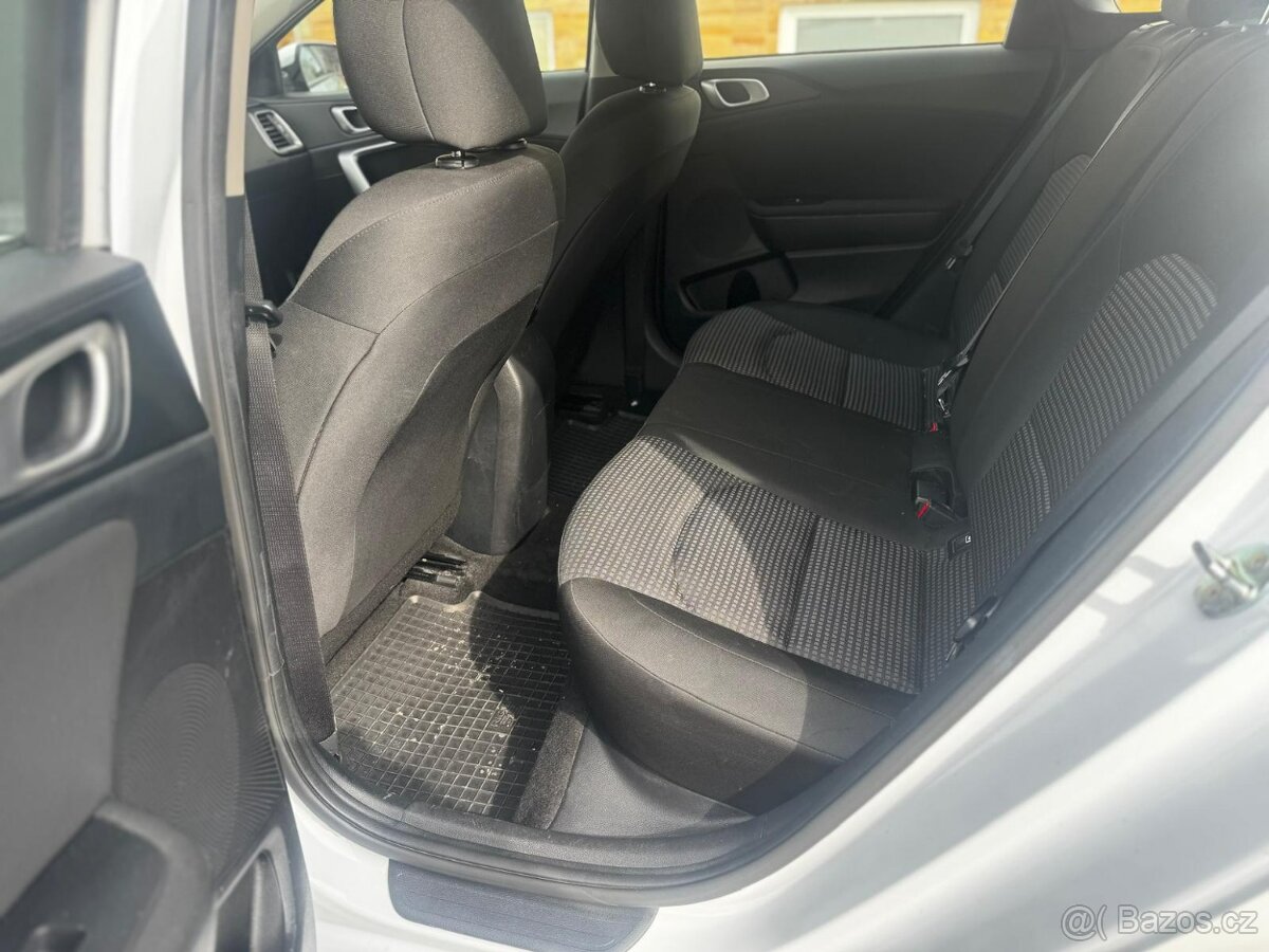 Kia Ceed 1.0 T-GDi 100k Silver, DPH - 16