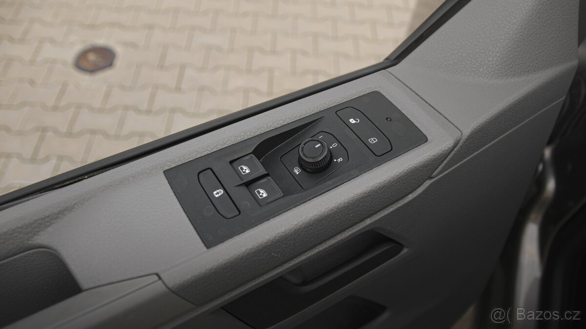 Volkswagen Caravelle, 2,0TDI/110kW DSG DPH 8.míst - 16