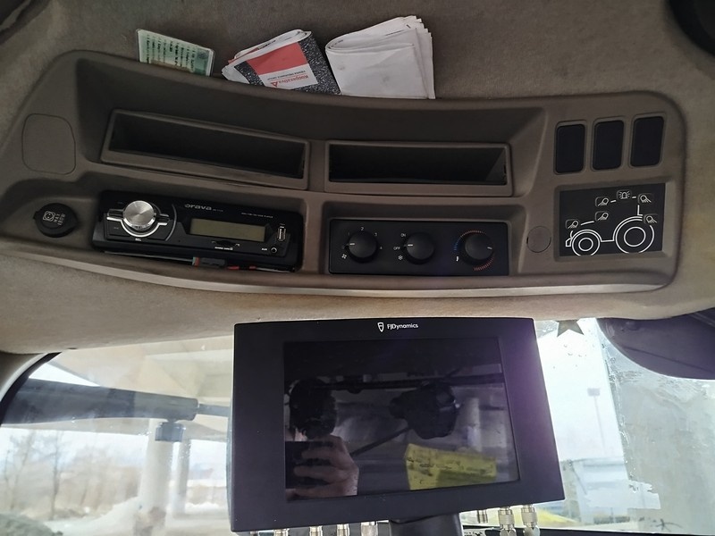 Case IH Puma 240 CVX - Kolesový traktor / 8 764 Mh - 16