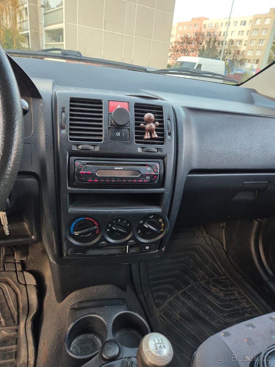 Hyundai Getz 1.1i 46kW - 16