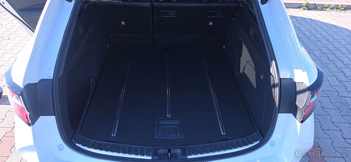 Toyota Corolla GR Sport Dynamic 2.0 2022 hybrid - 16