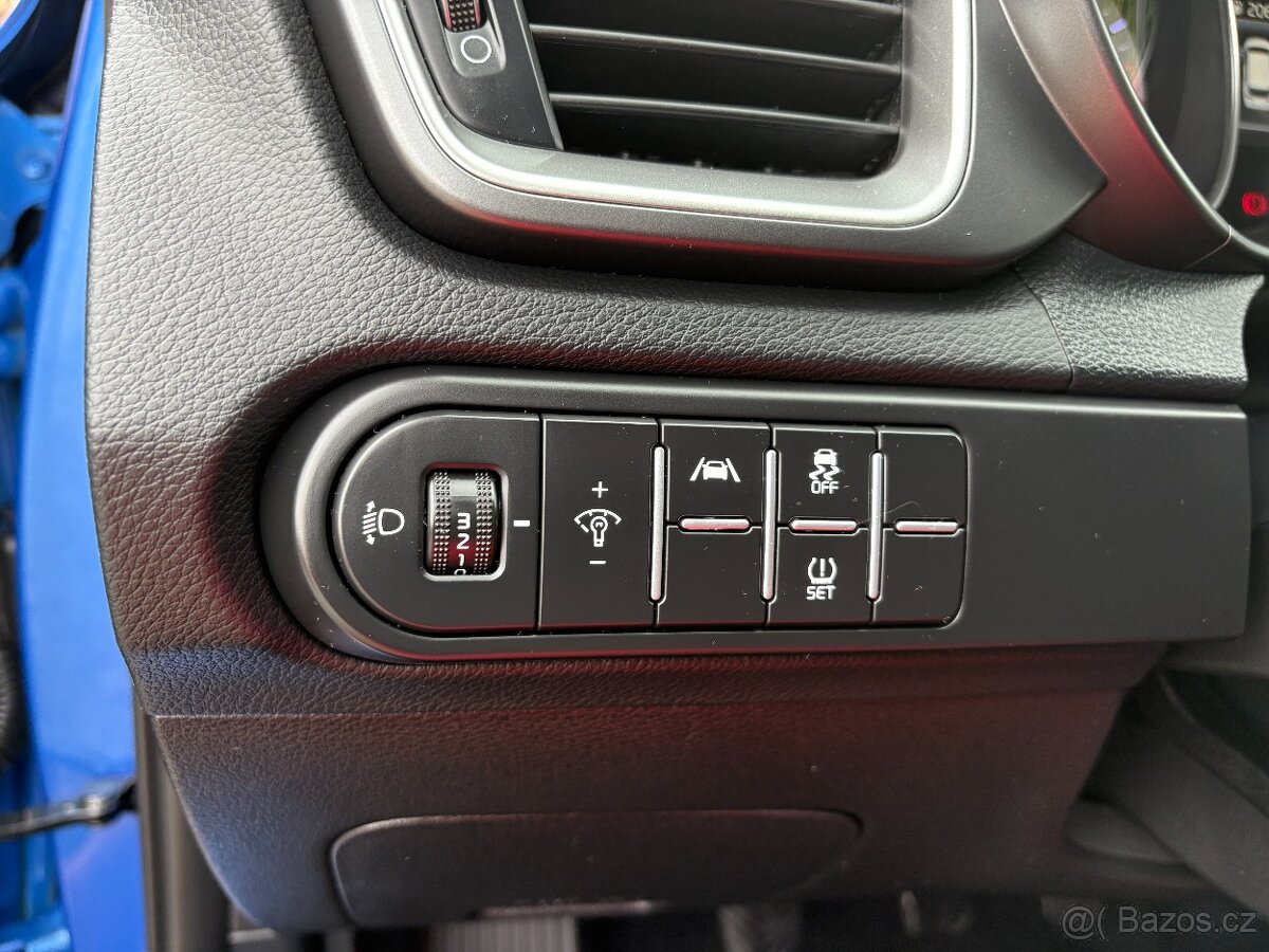 Kia Ceed SW 1.5T-GDI,118kW,Spin,ČR,DPH,TOP,kamera - 16