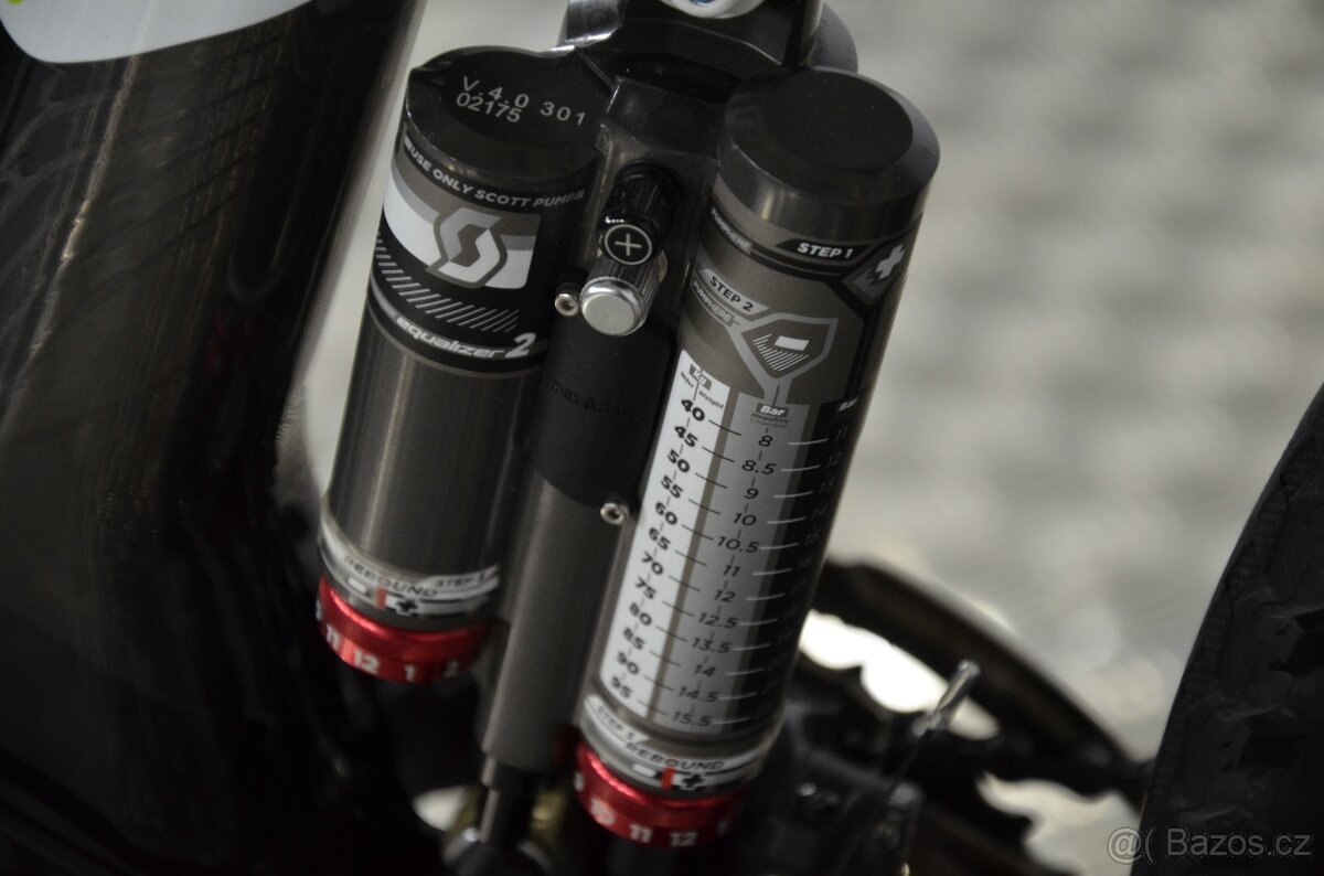 Scott Genius Ritchey Carbon Twinlock IMP4 + příslušenství - 16