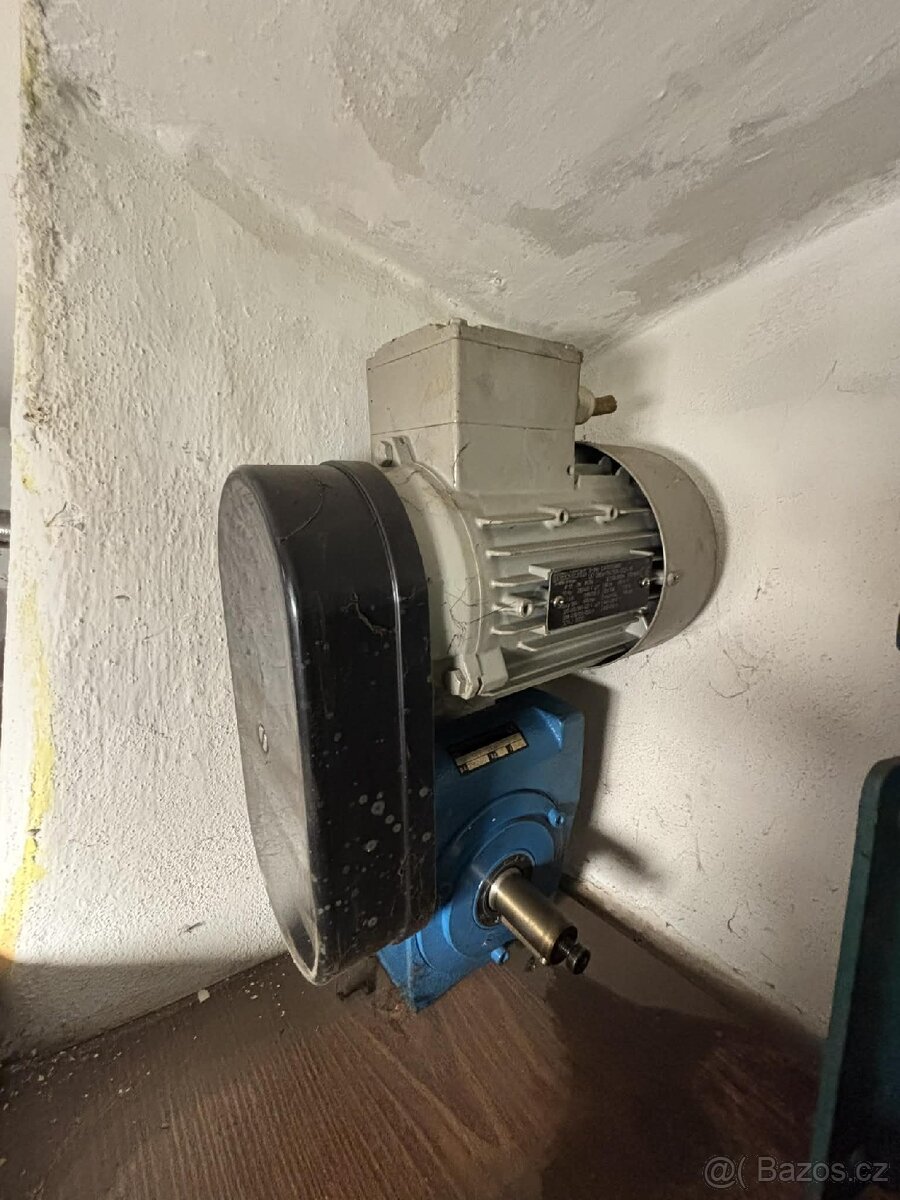 Elektromotory a převodovky - 16