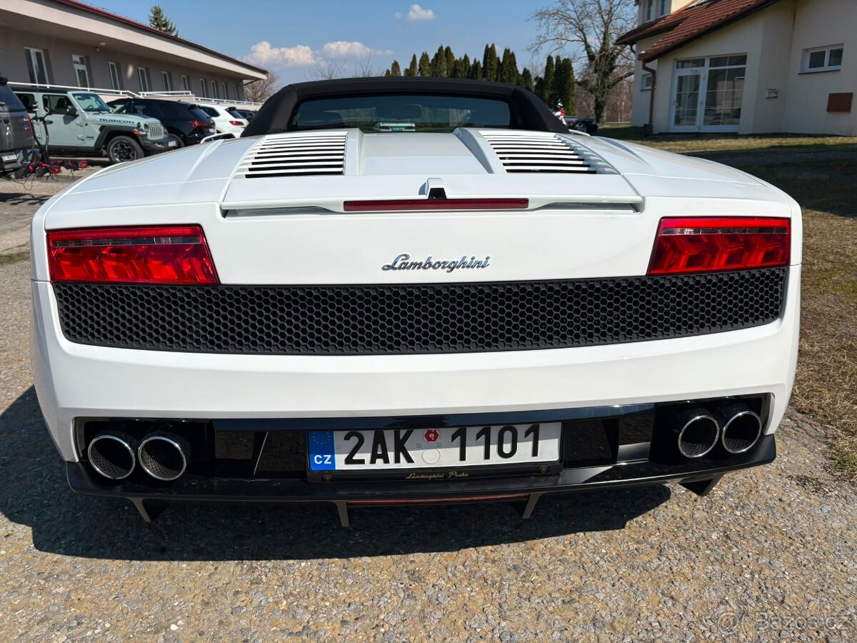 Lamborghiny Gallardo LP 550-2 bílá - 16