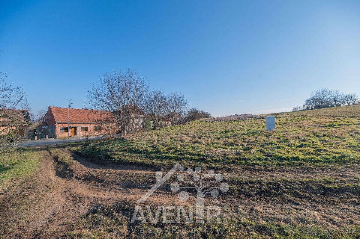Prodej stavebního pozemku, 1 915 m² - Sušice, ev.č. 00158 - 16