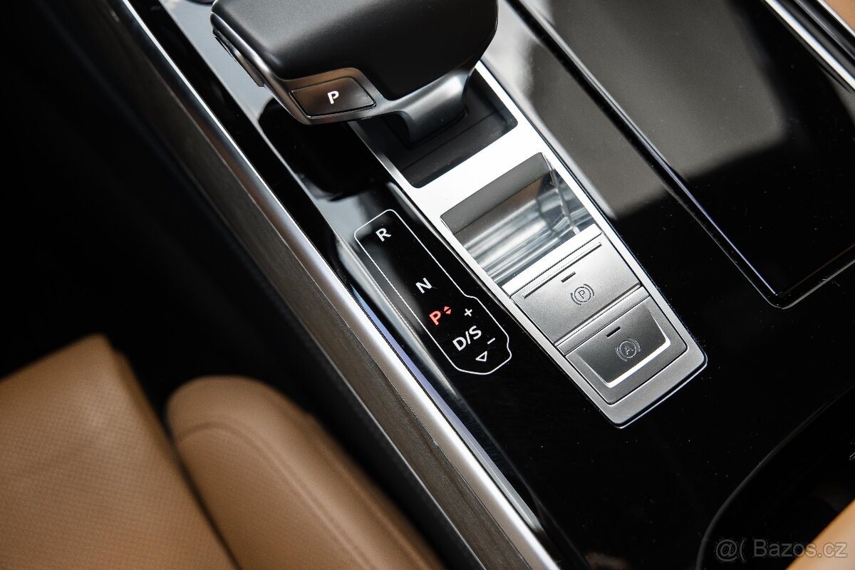 Audi A8 55 TFSI Long quattro FULL VÝBAVA - 16