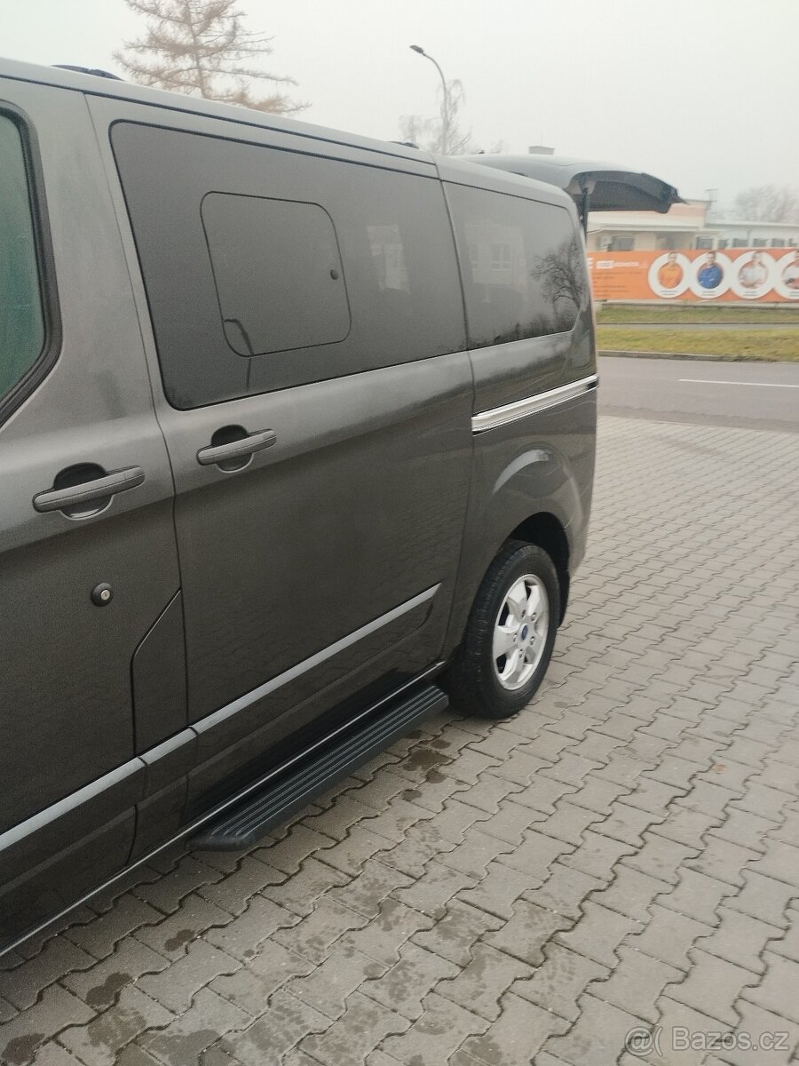 Ford Tranzit Custom Tounero 2l, r.2017 - 16
