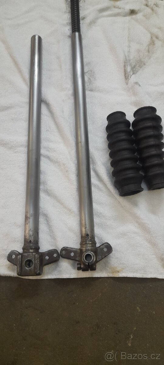 Jawa pérák přední vidlice - 16
