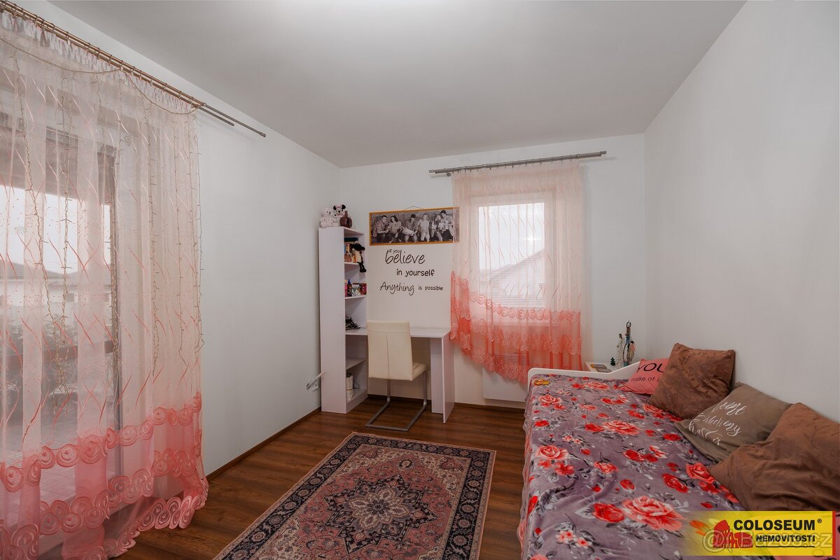 Břežany u Znojma, RD 4+kk, dřevostavba, terasa, zahrada, krb - 16