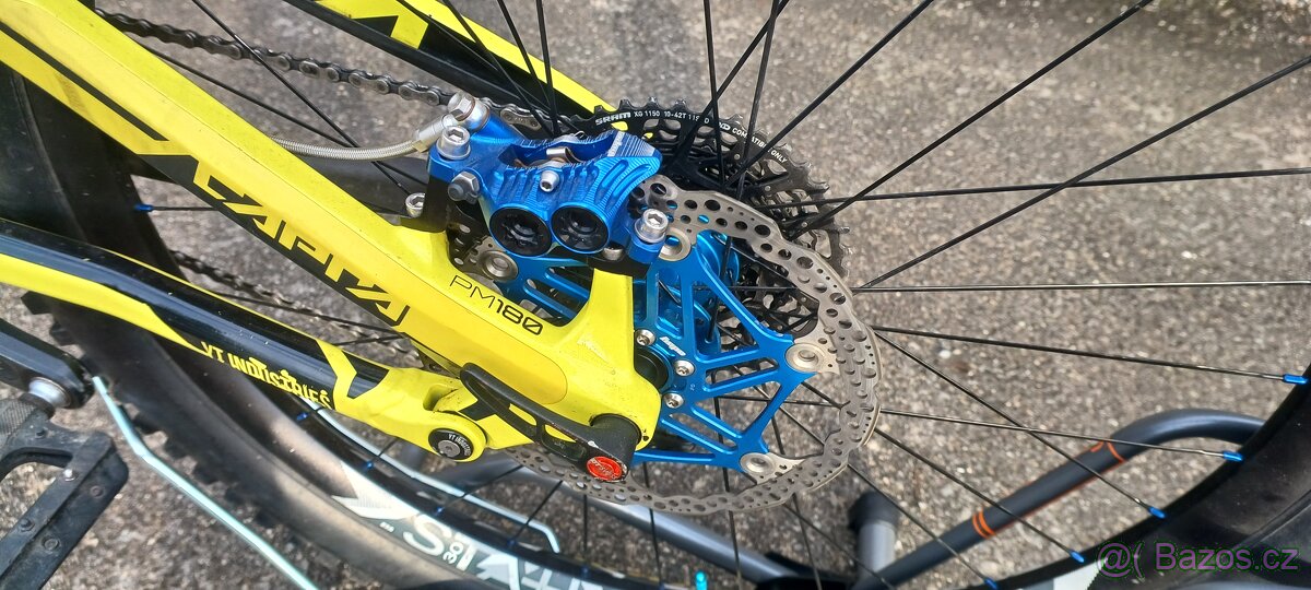 YT Capra CF vel. M 2017 - 16