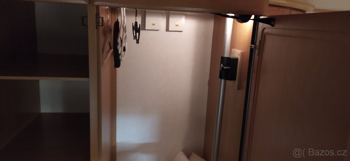 TABBERT /KNAUS/VIVALDI 560rv11/2005,ALU,PŘEDSTAN - 16