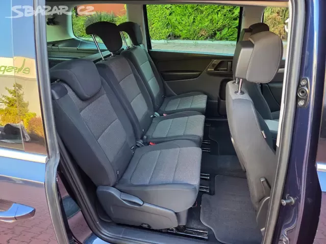 VW Sharan 2.0TDI 103kW, DSG, 7.míst, 2014, xenon, po servisu - 16