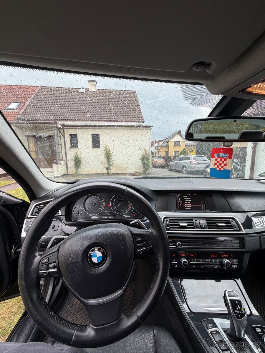 BMW 5 520i 2013 - 16