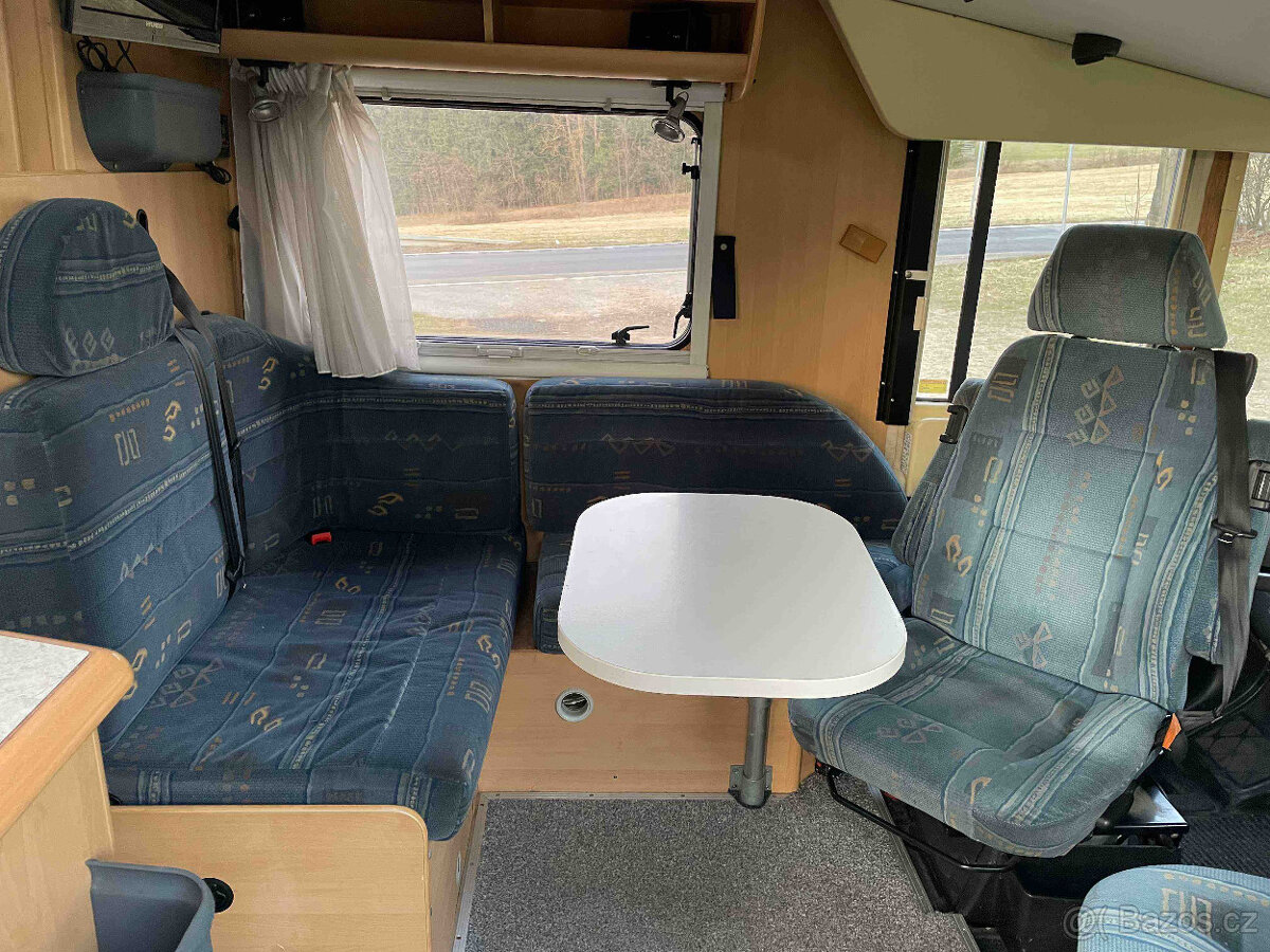 Integrovaný obytný vůz Dethleffs Esprit - 16