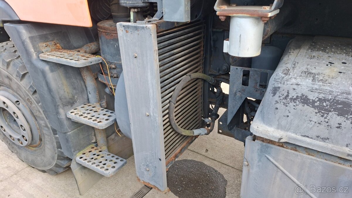 MB UNIMOG U400 4X4 - 16