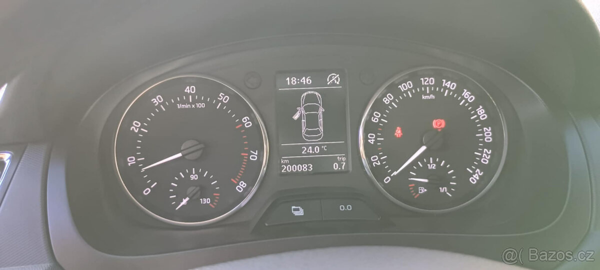 Škoda Rapid 1.2Tsi Elegance,6rychlostí,po rozvodech.. - 16