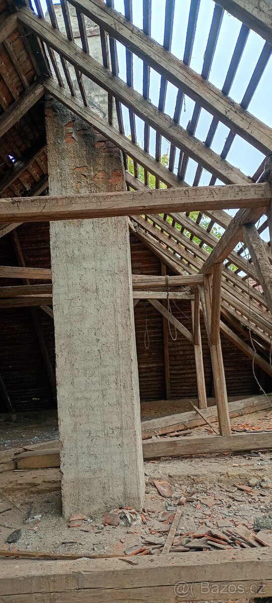 Staré trámy a rozebrání starých objektů - 16