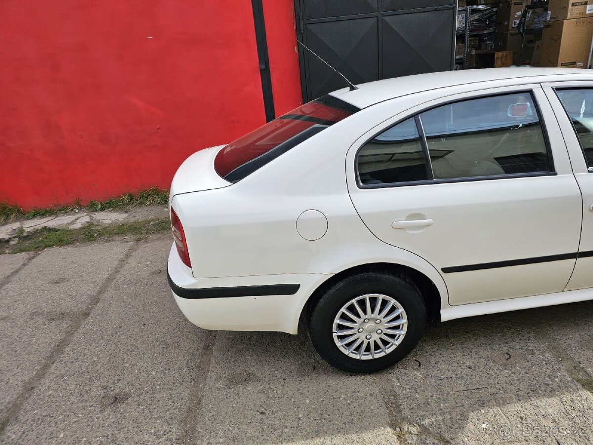 ŠKODA OCTAVIA 1,6 BENZIN - 16
