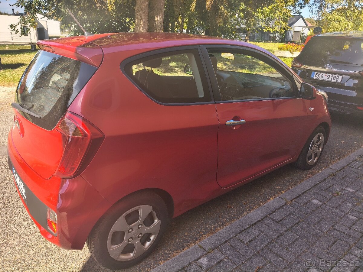 kia picanto ve skvele vybave - 16