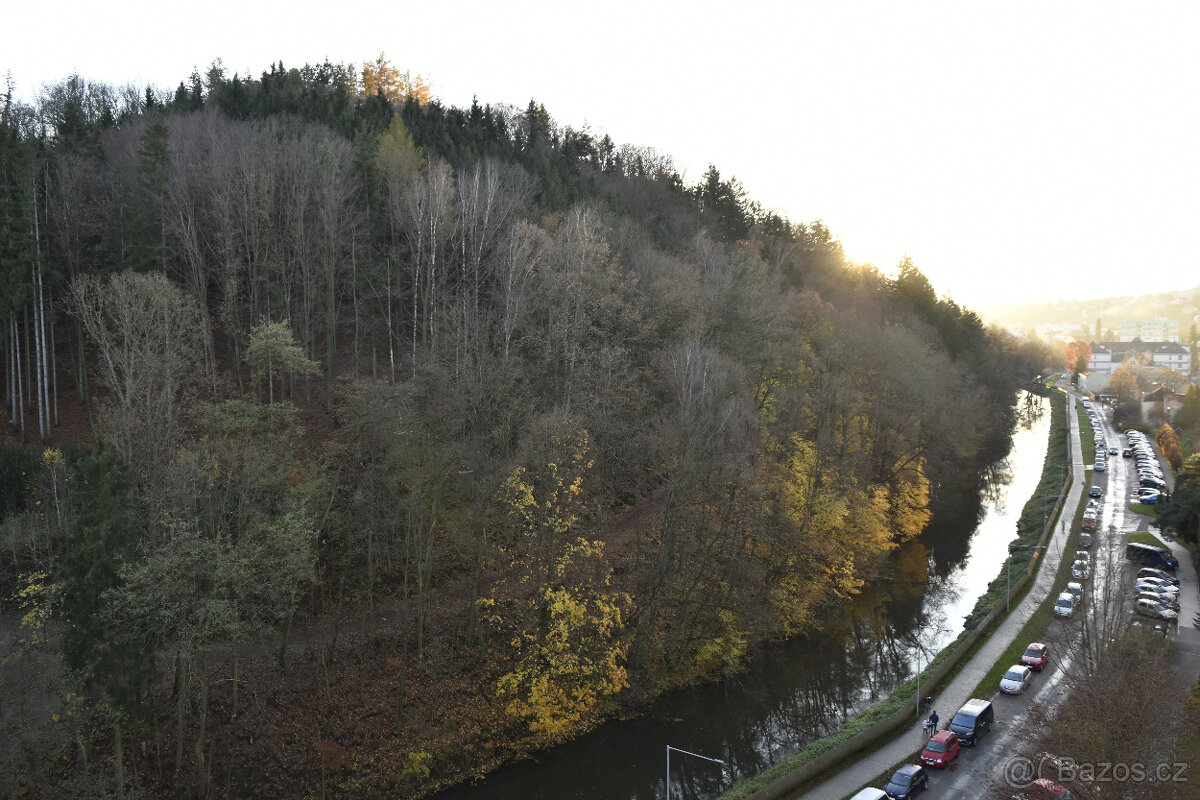 Náchod - pronáme bytu 3+1 s lodžií - 16