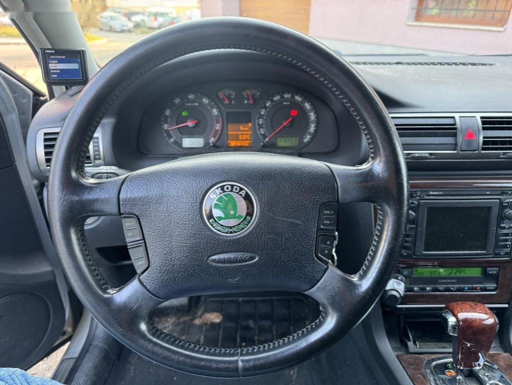 Škoda Superb,2.8 142kW - 16