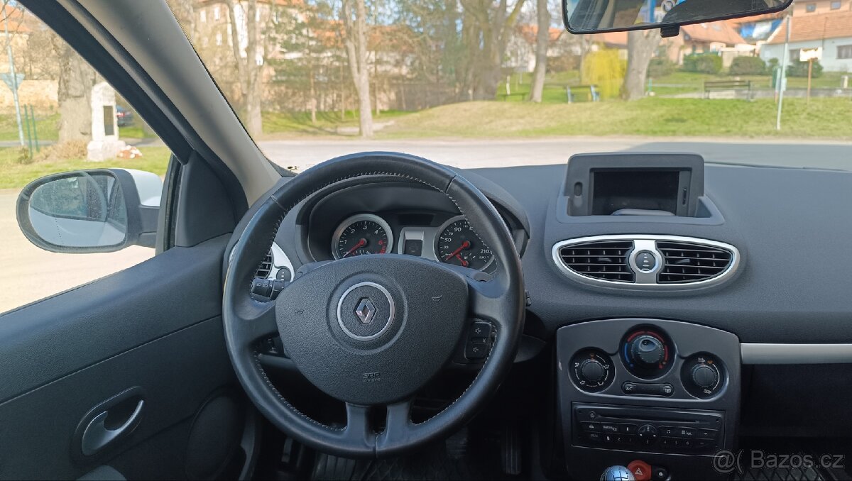 Renault Clio 1.5 DCi - 16