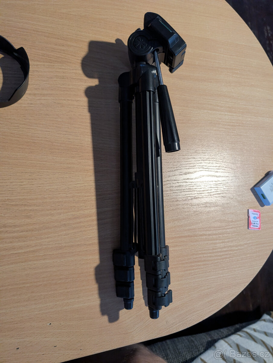 prodám Nikon D5300 s dalším vybavením - 16