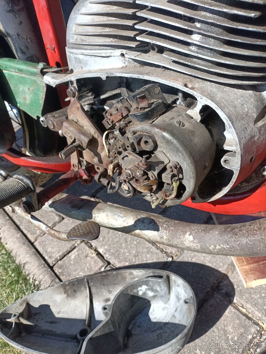 Jawa 250 Pérák - 16