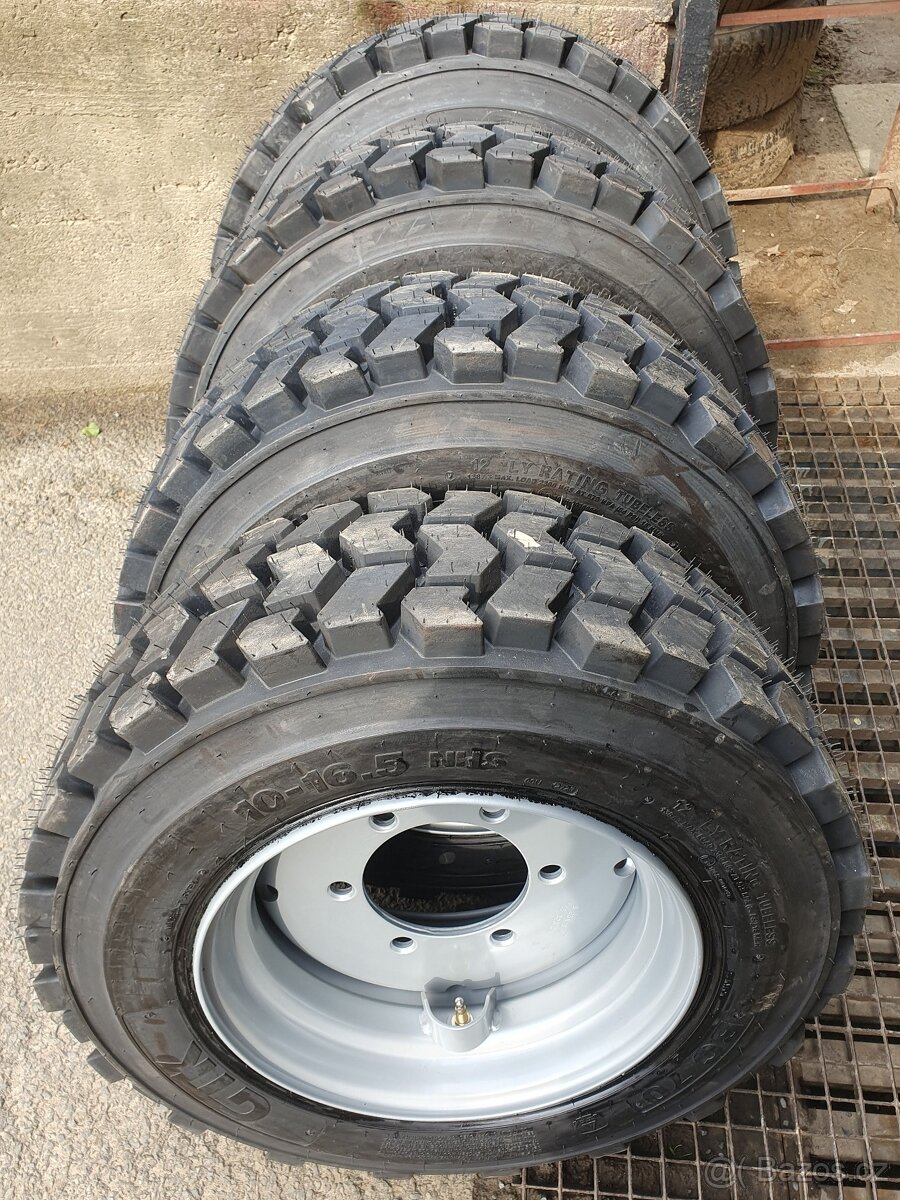 Kola UNC - Locust - 16