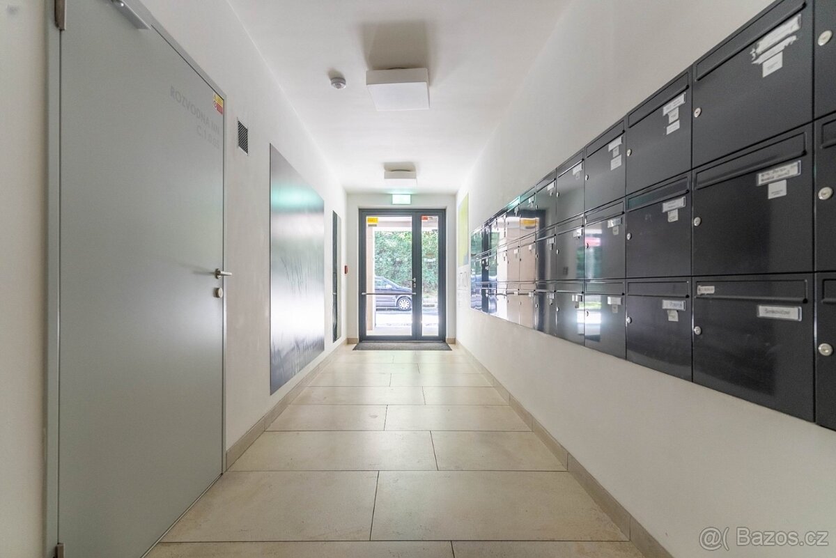 Pronájem 3kk s velkou terasou a parkováním u parku Vítkov - 16