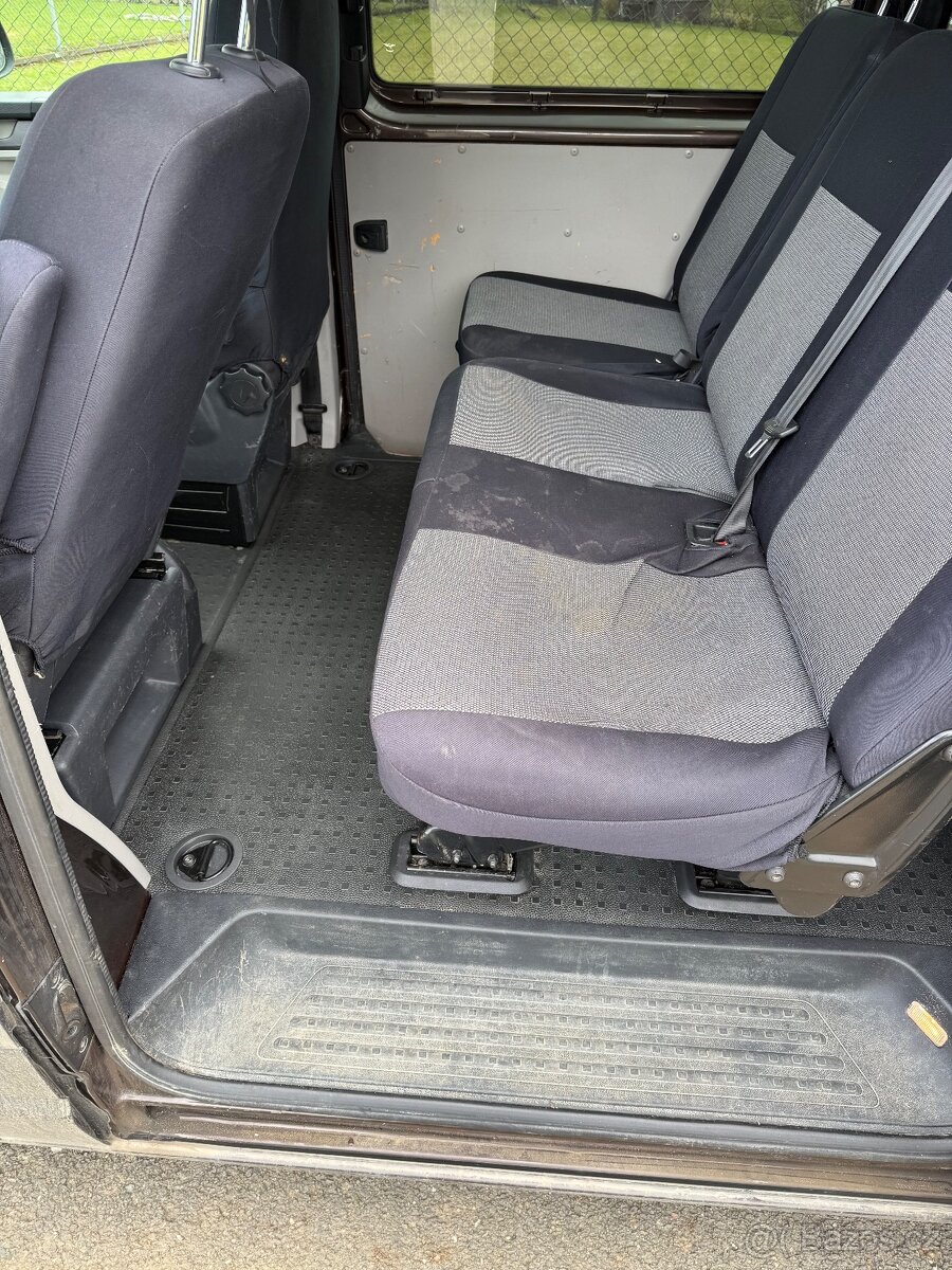 VW TRANSPORTER T6 Long 1 majitel 2017 - 16