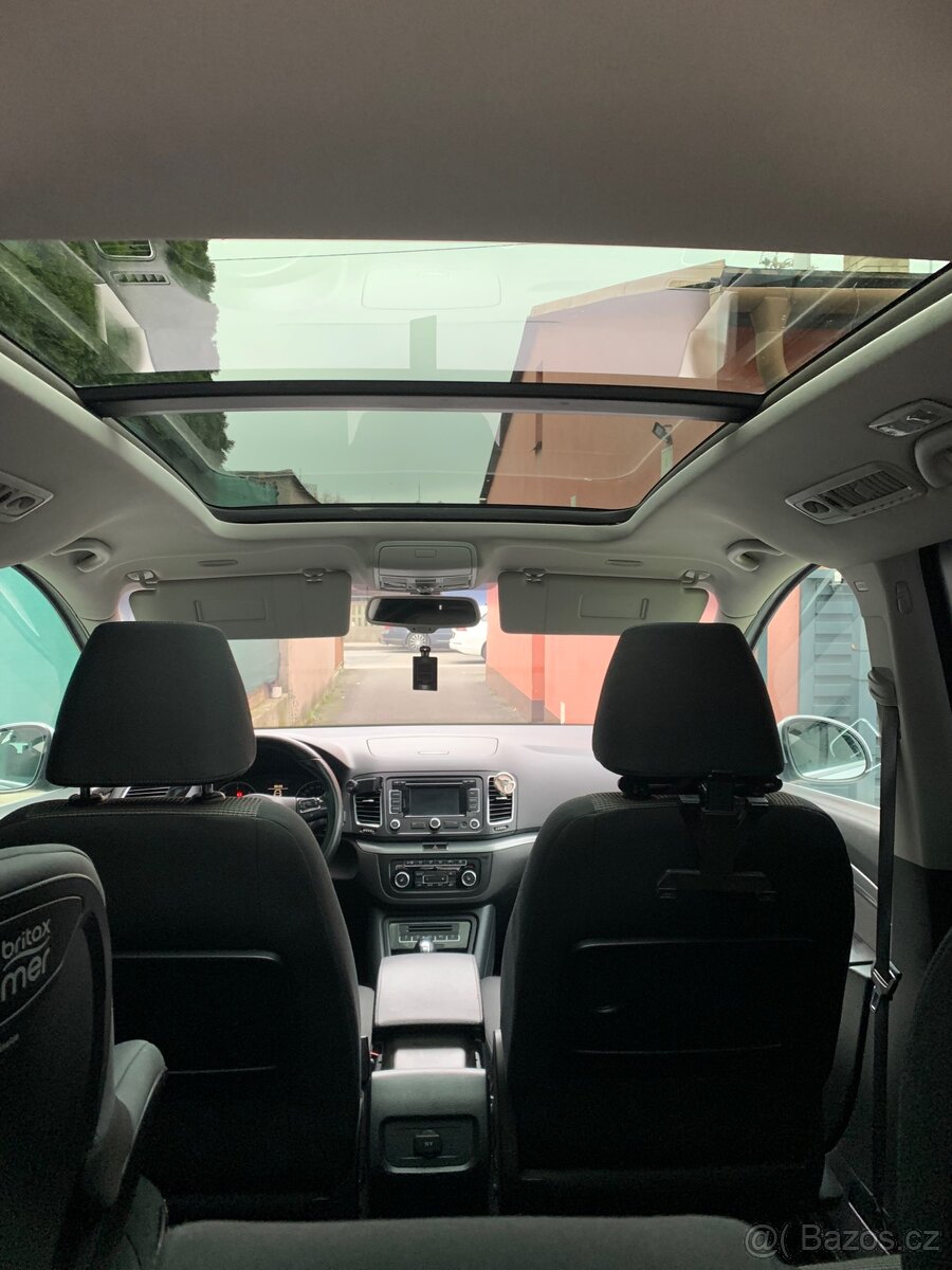 Vw Sharan 7N 2.0TDI 103kw,automat,panorama - 16