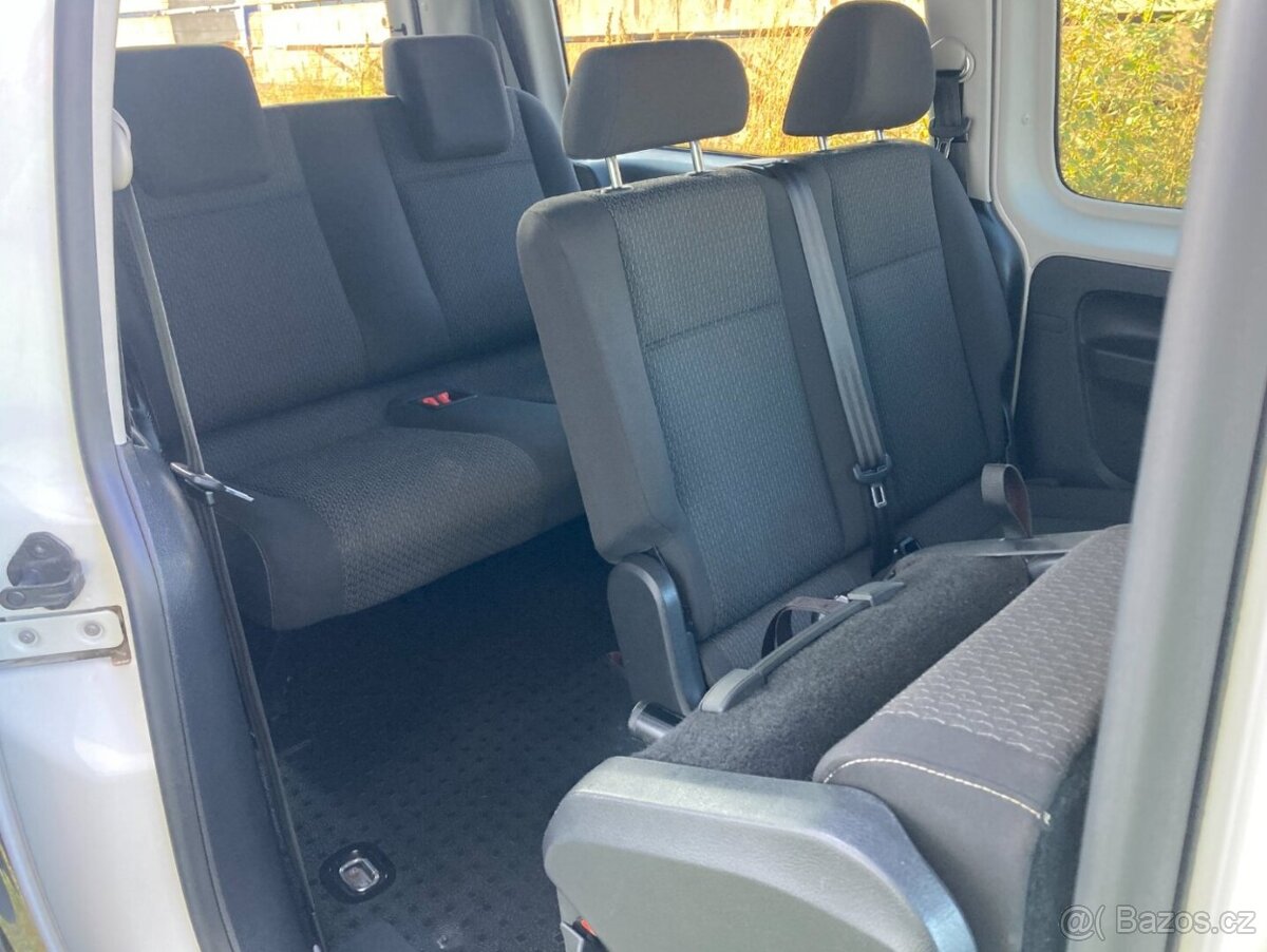 VOLKSWAGEN CADDY MAXI 2,0TDi 7míst webasto - 16