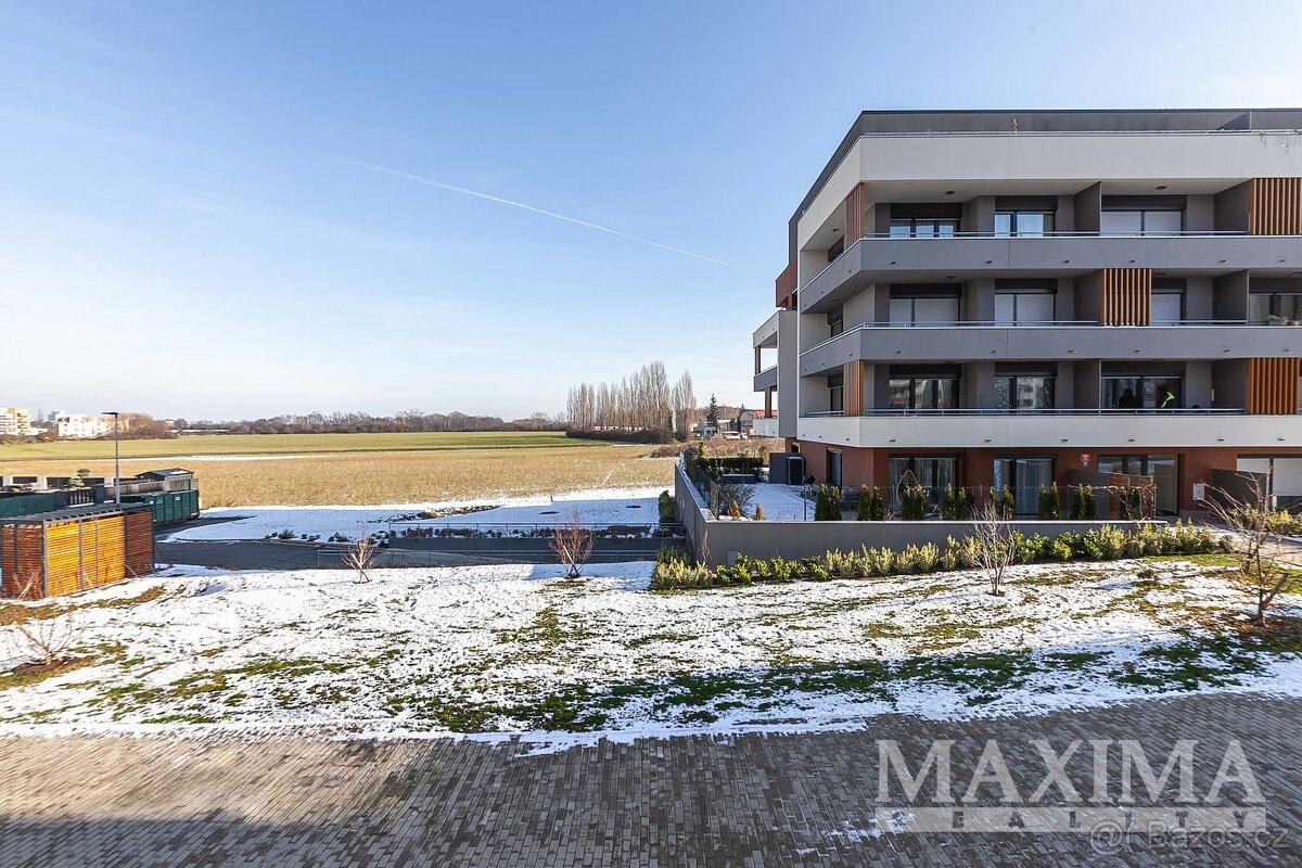 Byt 1+kk o ploše 36 m2 - Praha, Letňany - 16