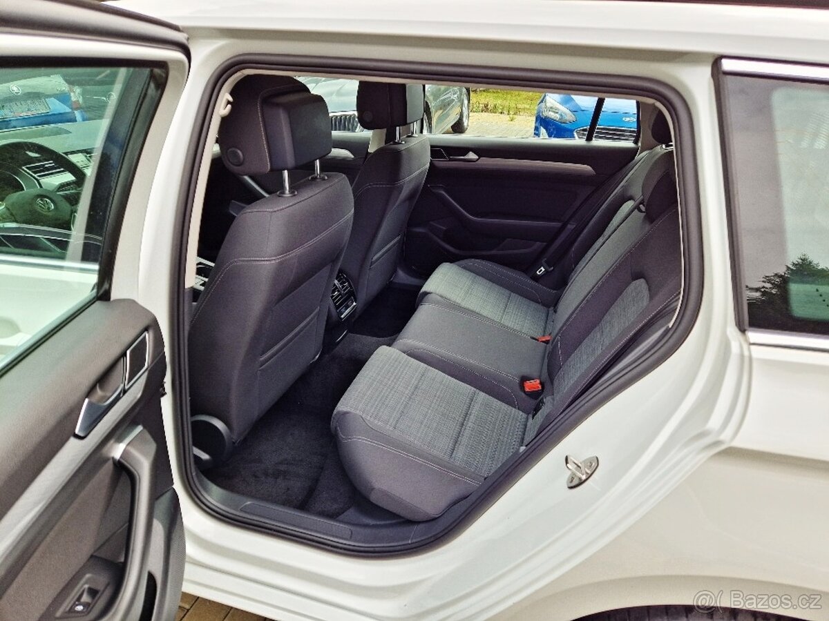VW Passat Business, 2.0 TDi (140 kW), 129 tis. km, LED,tažné - 16
