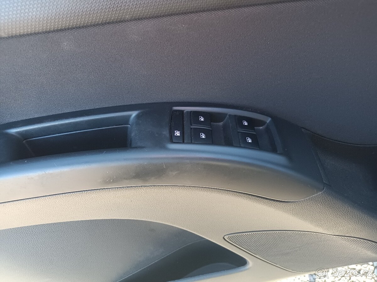 Opel Meriva, 1.4-88 kW,klima,r.13.servisní - 16