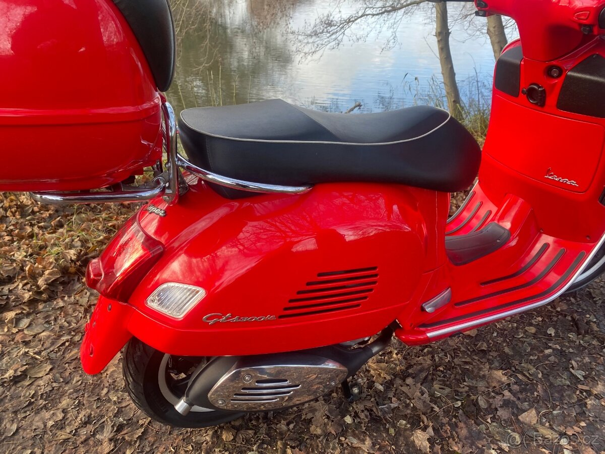 Vespa Gts 300 Super - 16