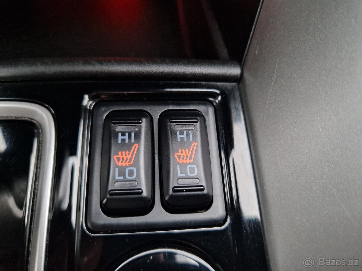 Mitsubishi Eclipse Cross, 1.5 MIVEC, Nezávislé topení - 16