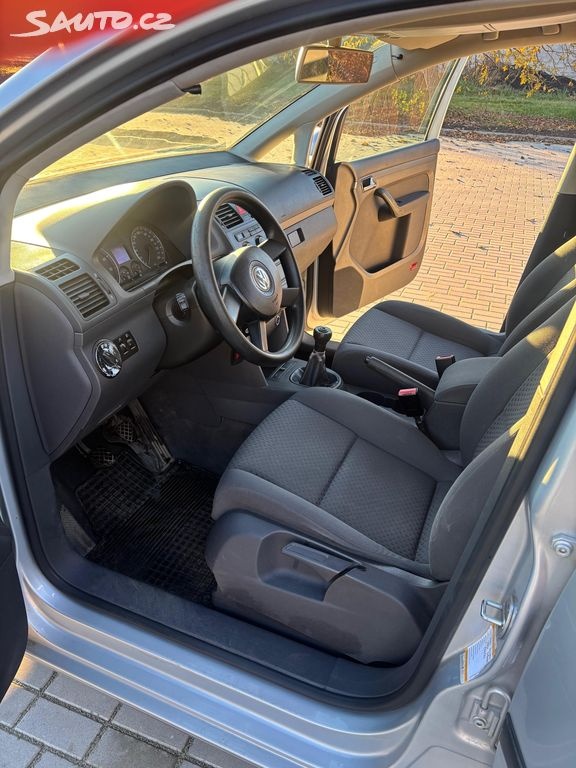 VW Touran 1.6i, rok 2005, nové rozvody - 16