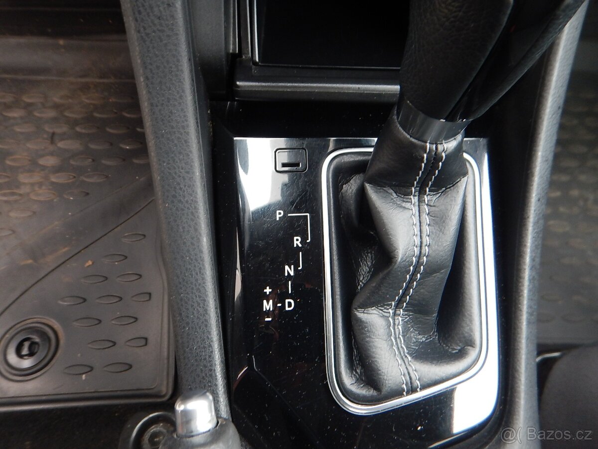 TOYOTA Corolla 1.6 VVTi, AUTOMAT, ČR - 16