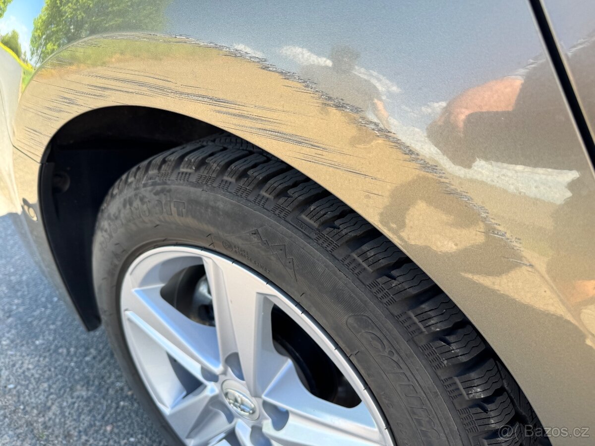 Toyota Corolla 2,0Hybrid 112kw Executive 2019 - 16