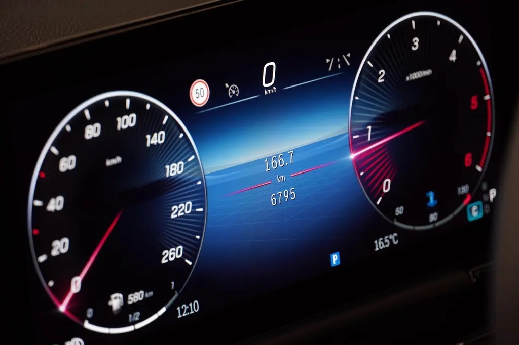 Mercedes-Benz GLA, 200D,AMG,DPH,Paměť.sedadla - 16