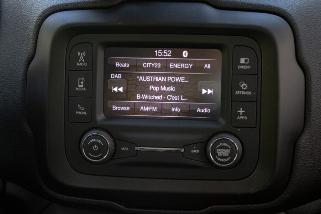 Jeep Renegade 1.0 GSE Night Eagle - 16